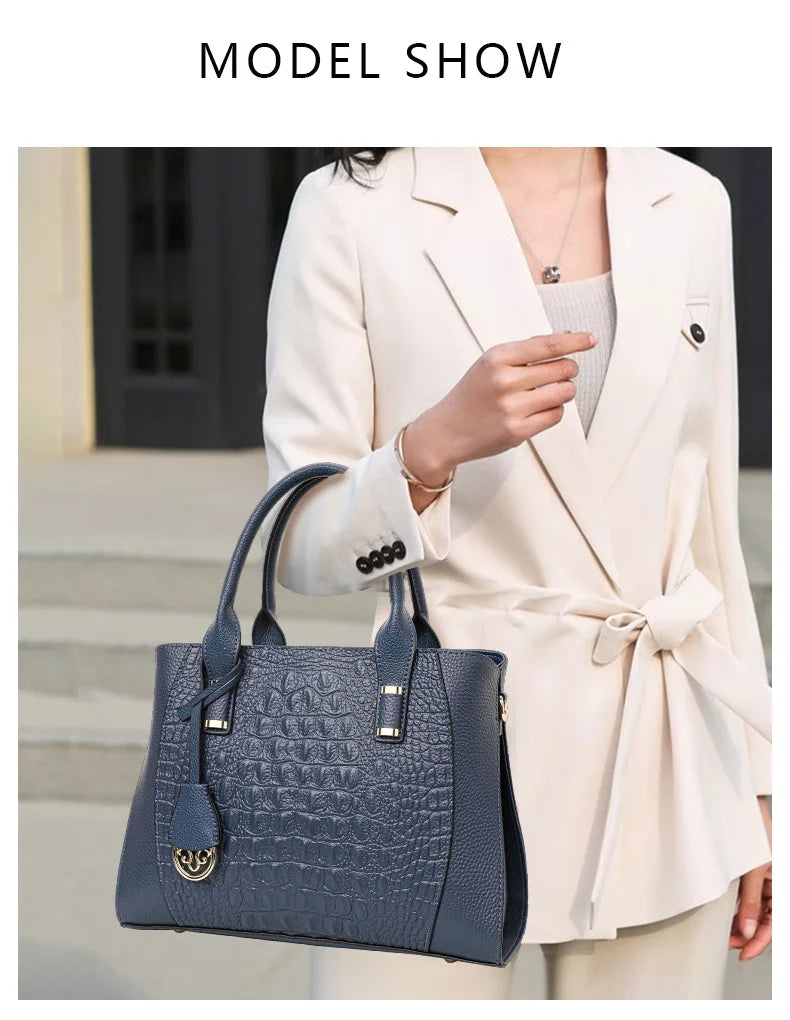 New Crocodile Pattern Women's Handbag Fashionable and Versatile, High Grade, Large Capacity Cowhide Commuter Bag
