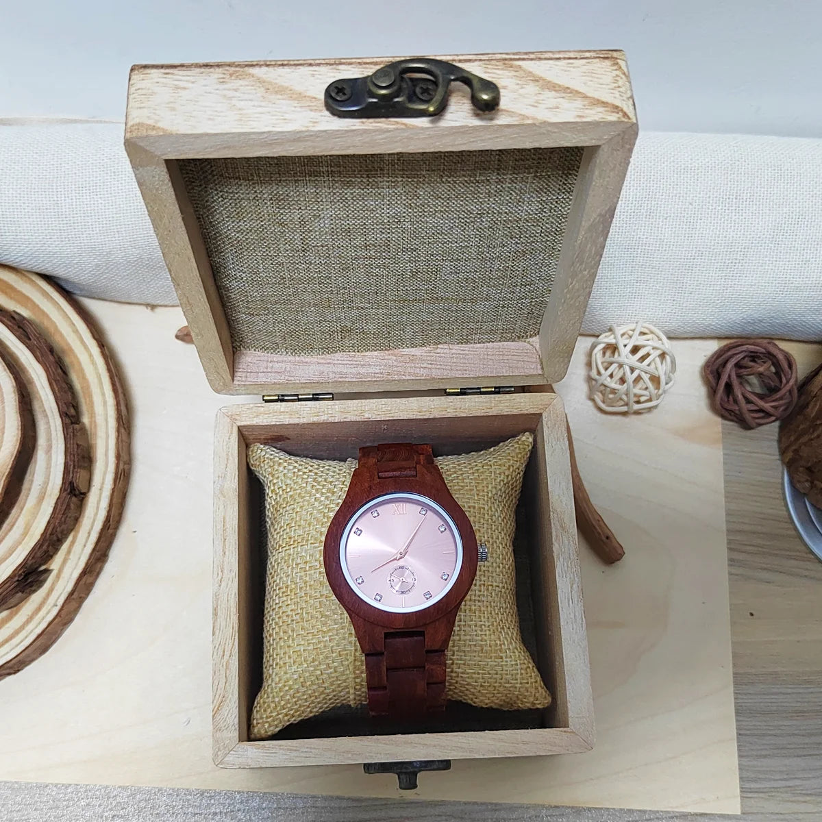 Wood Women Watches Wrist for Woman Luxury Fashion Ladies Quartz Wristwatches Luminous Date Week Wooden Watch Girlfriend Gift